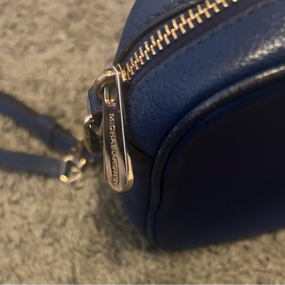In very good condition. MK. Royal Blue.